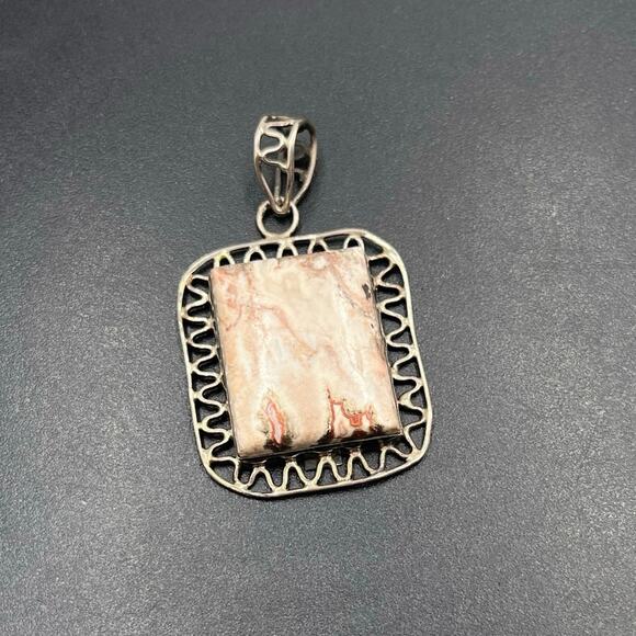 Tan White Agate, a variety of Chalcedony Or Jasper sterling Silver Pendant - Picture 1 of 5